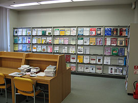 医局図書室1